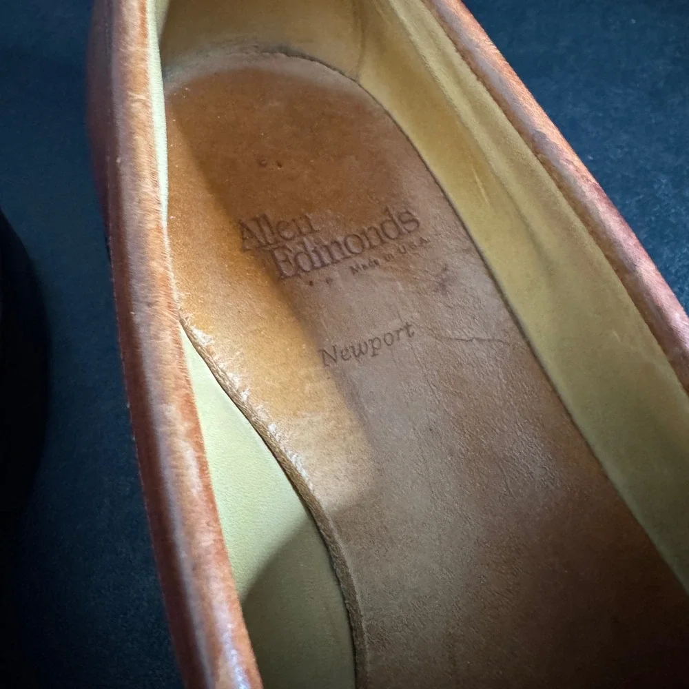 Allen Edmonds Newport Tassel Loafers Men's Brown Leather Size 8.5D Classic Style